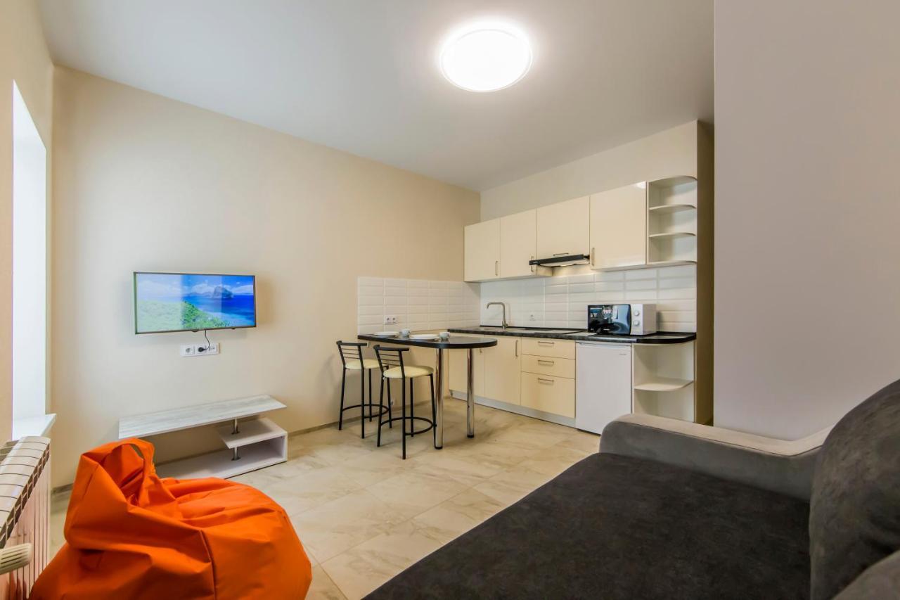 1 Room Apartment Near Peremohy Square Kijów Zewnętrze zdjęcie