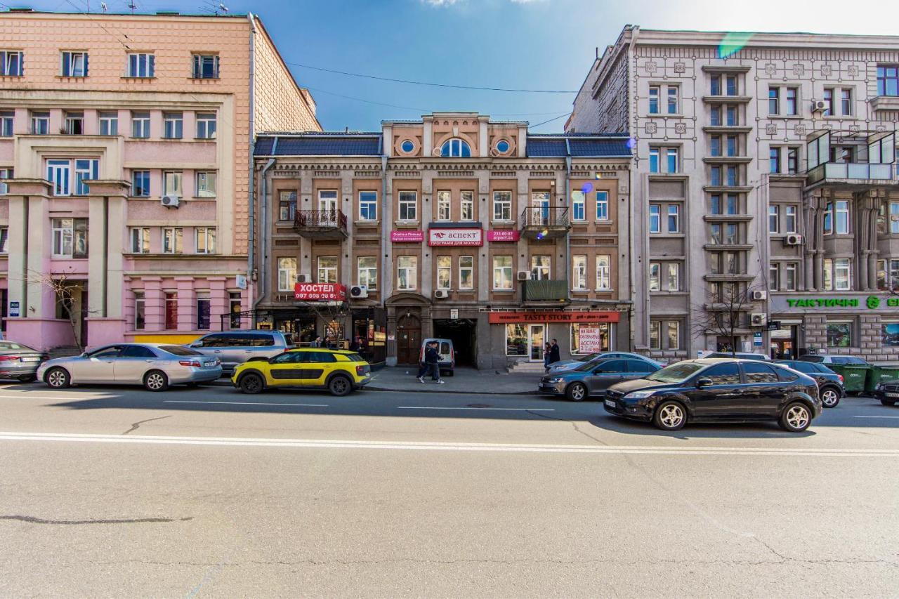 1 Room Apartment Near Peremohy Square Kijów Zewnętrze zdjęcie