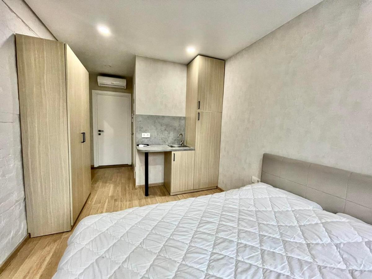 1 Room Apartment Near Peremohy Square Kijów Zewnętrze zdjęcie